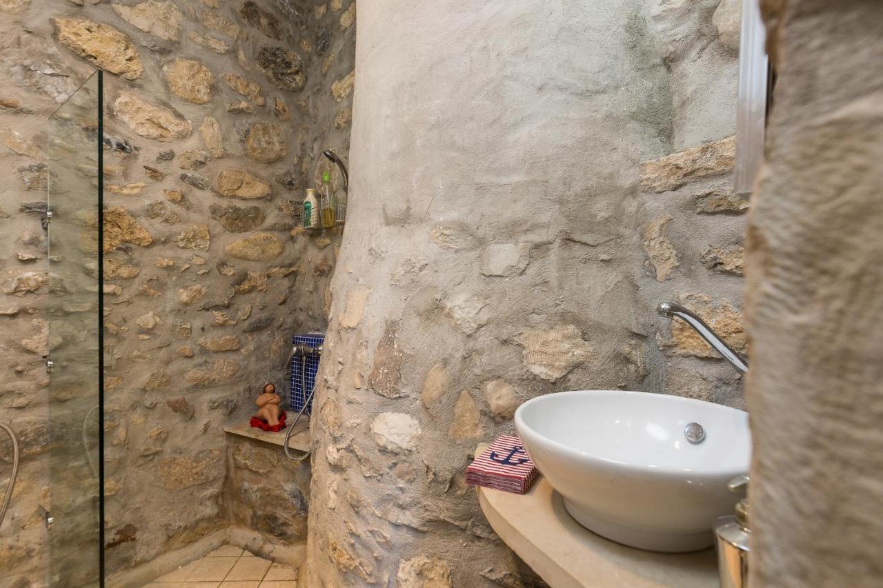 Muazzo Creta Stone House, Nature Escape With Pool, By Thinkvilla Pigi  Ngoại thất bức ảnh