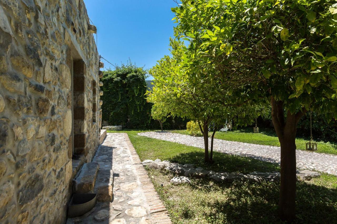 Muazzo Creta Stone House, Nature Escape With Pool, By Thinkvilla Pigi  Ngoại thất bức ảnh