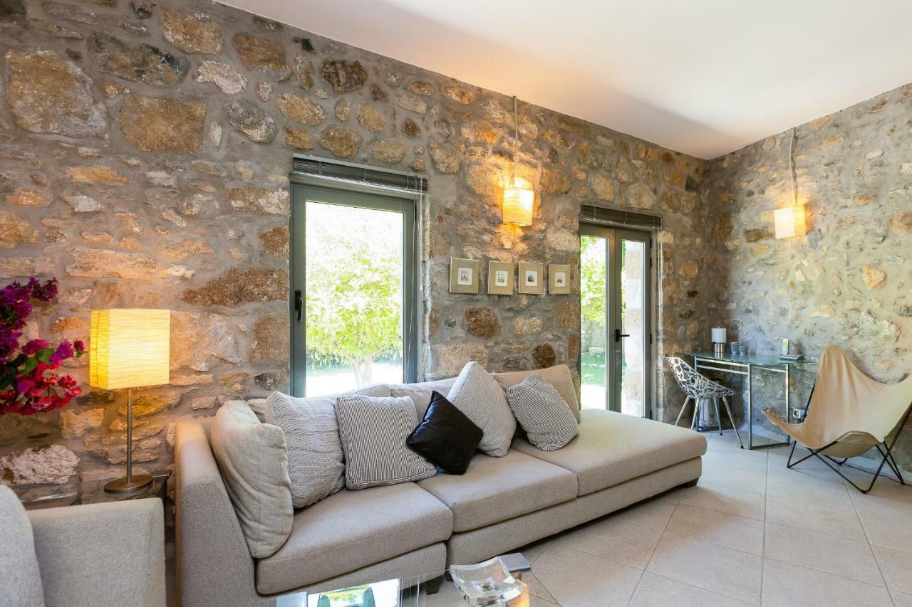 Muazzo Creta Stone House, Nature Escape With Pool, By Thinkvilla Pigi  Ngoại thất bức ảnh